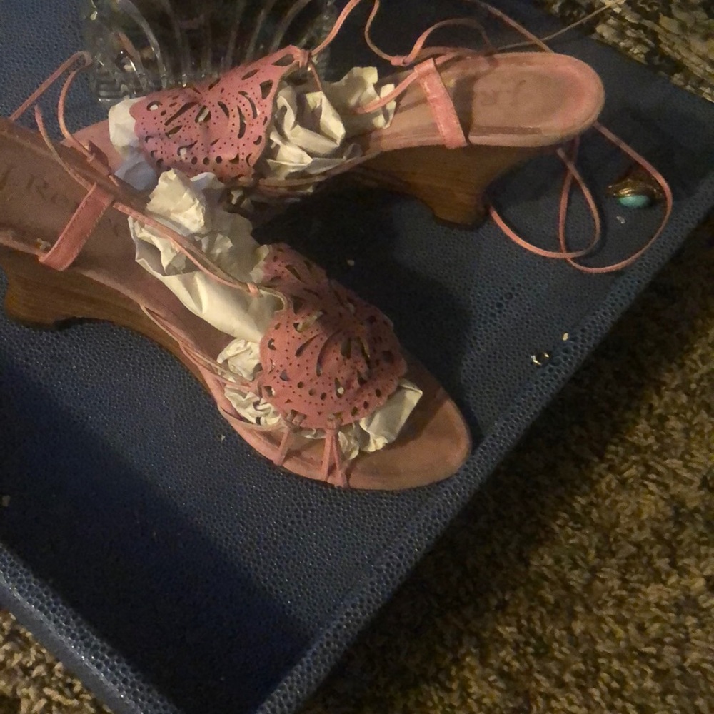 Pink leather tie sandals